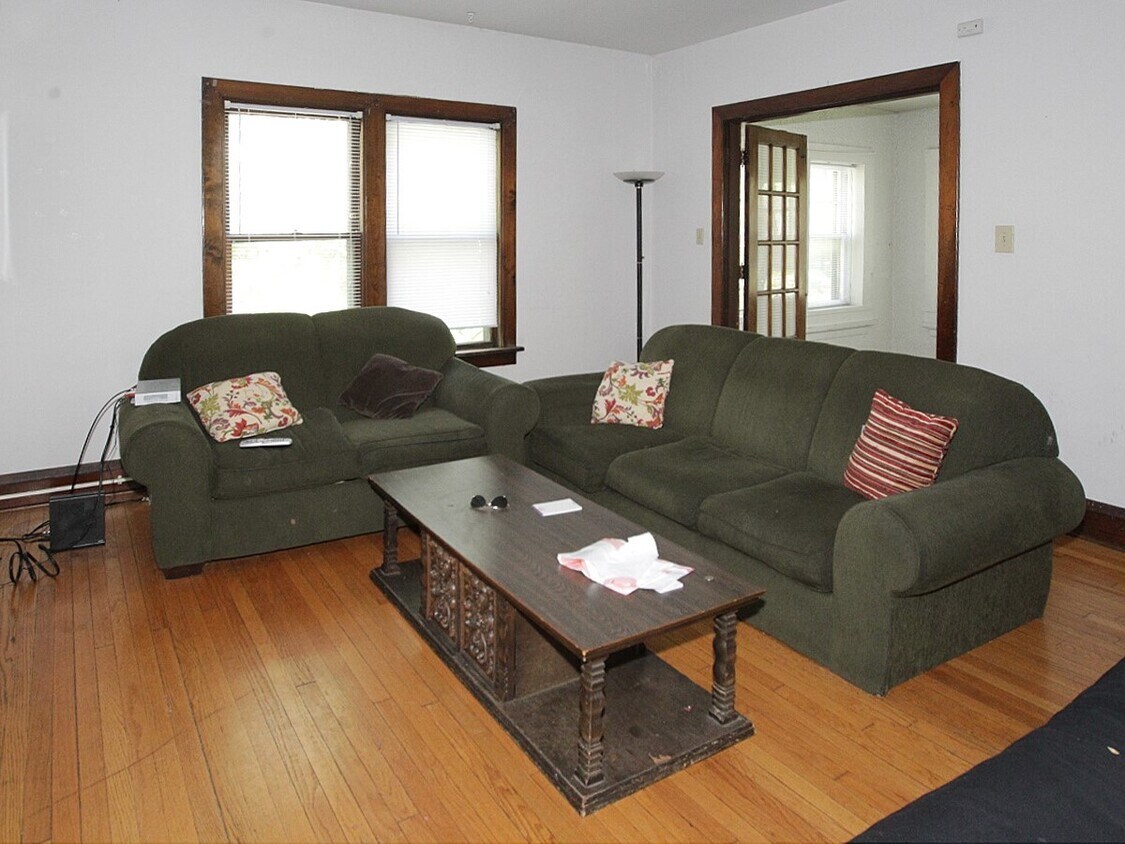 Primary Photo - 808 W Nevada St