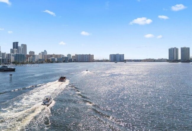 Foto del edificio - 19101 Mystic Pointe Dr