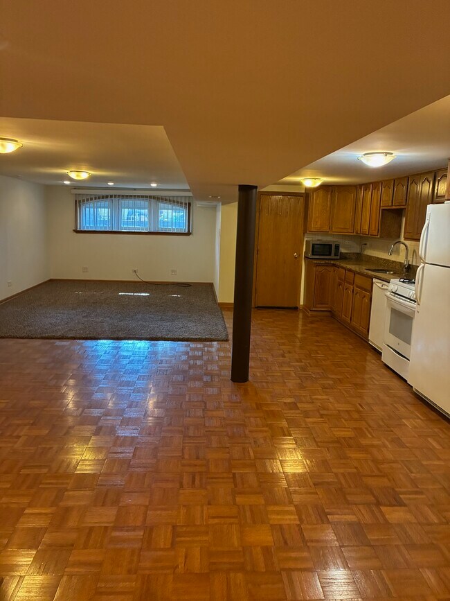 Foto del edificio - 3427 S Emerald Ave