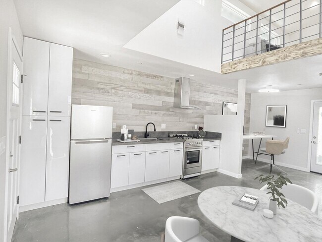 Foto del edificio - 3570-3574 45th St - 3572