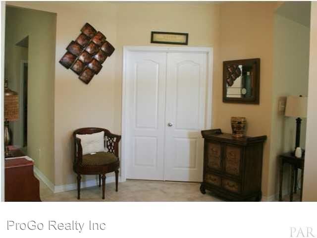 Building Photo - 1590 Twin Pines Cir