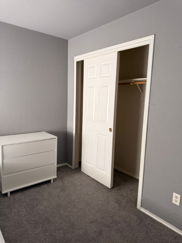 Foto del edificio - 4912 Donegal Bay Ct