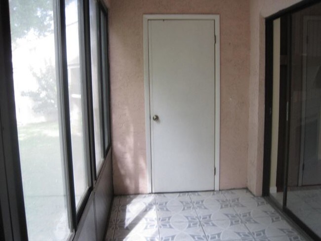Building Photo - 5104 Puritan Cir