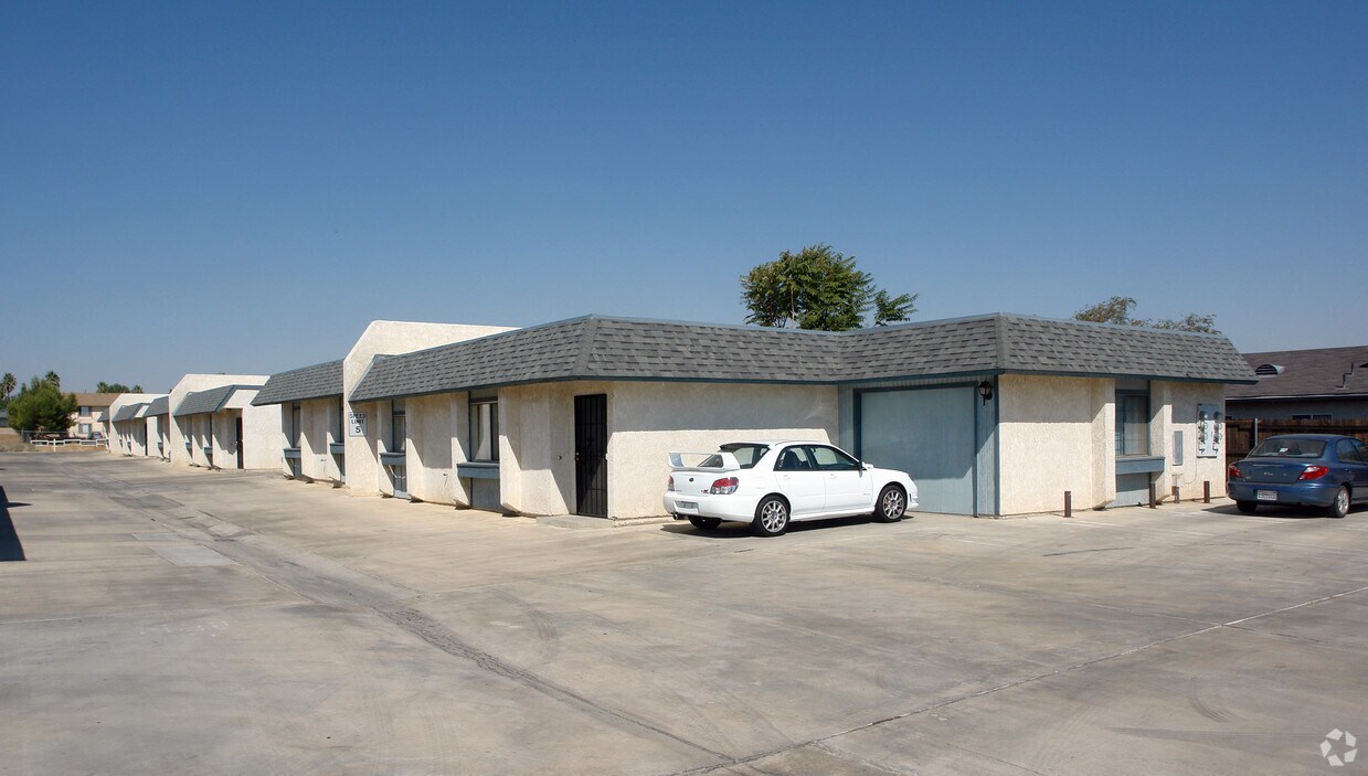 Building Photo - 8896 I Ave