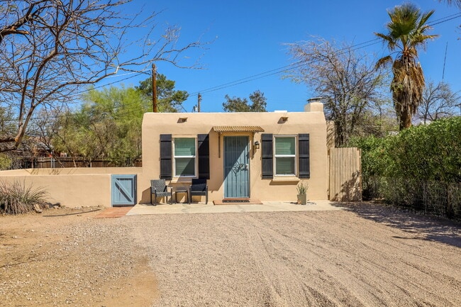 Building Photo - Fully furnished Bungalow