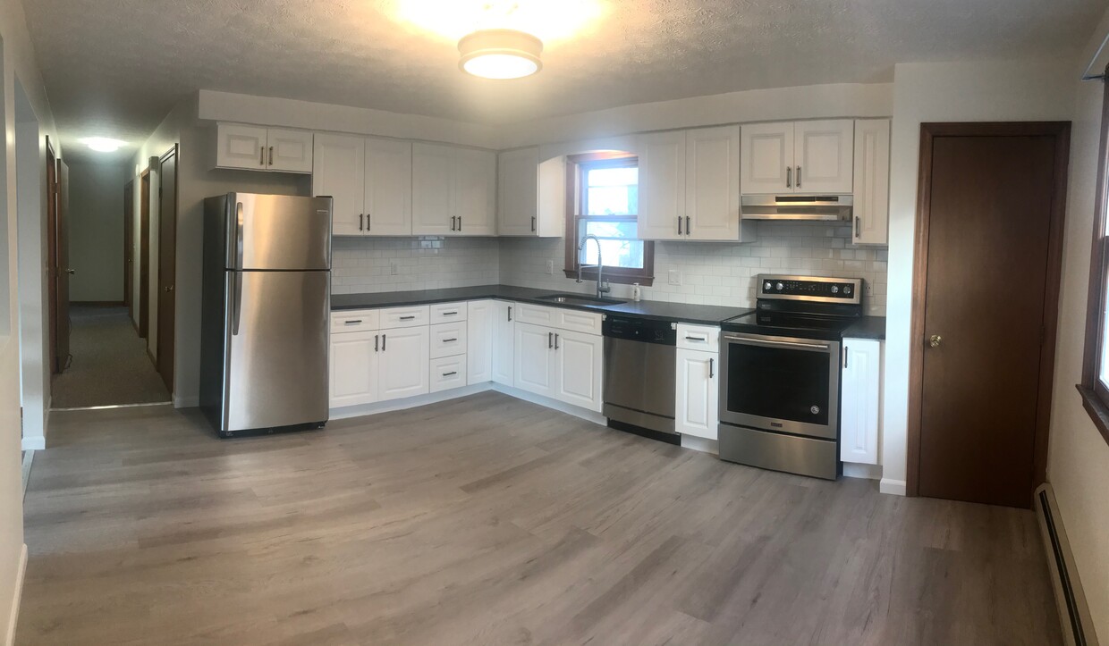Kitchen - 357 Gray St