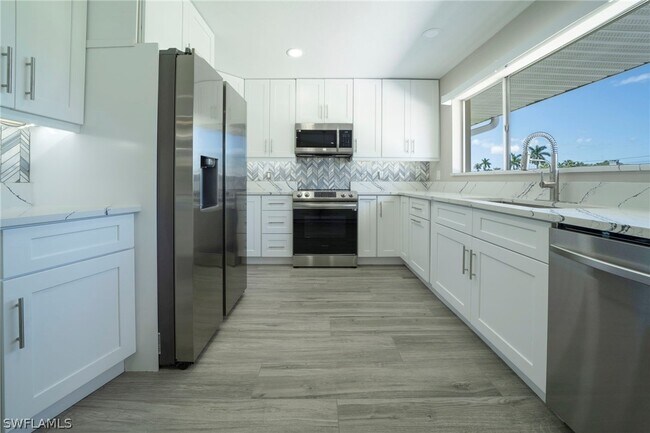 Building Photo - 6171 Island Park Ct