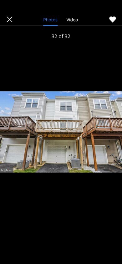 Primary Photo - 311 White Oak Way