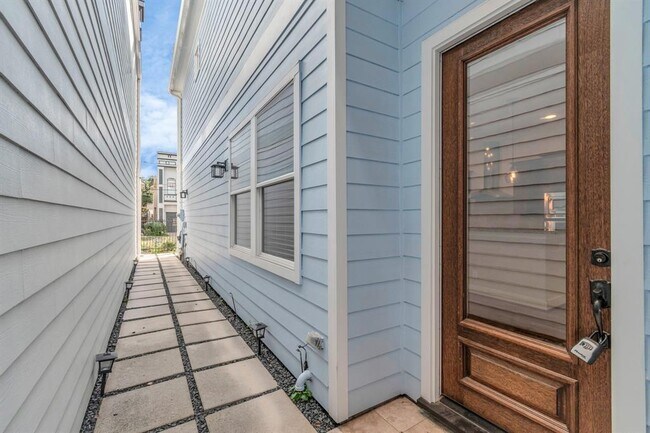Foto del edificio - 1533 Dorothy St