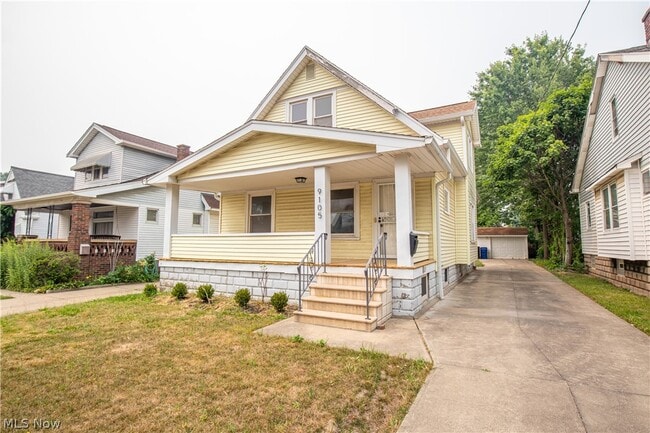 Building Photo - 9105 Bancroft Ave