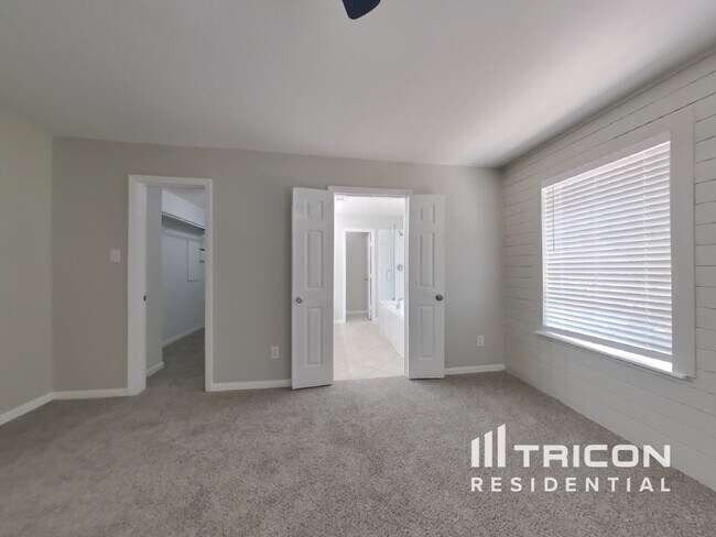 Building Photo - 46 Shimmer Pond Pl