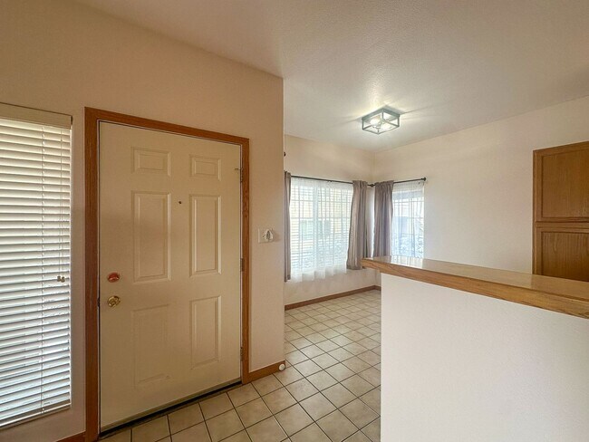 Foto del edificio - Canyon Ranch main level corner 2bd 2ba condo!