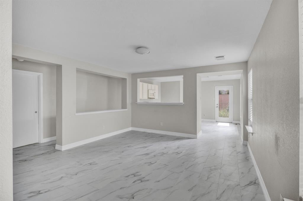 Foto principal - 8530 Village Hollow Ln