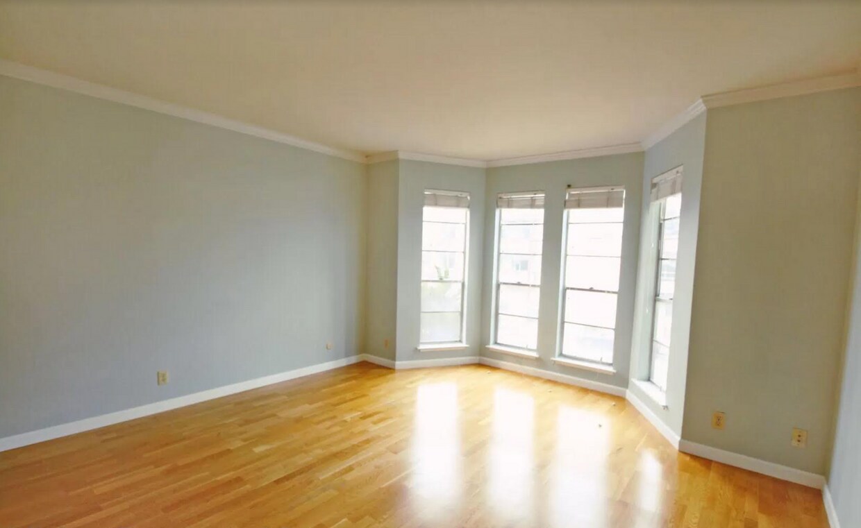 Foto principal - Beautiful 3 bedroom apartment in convenien...