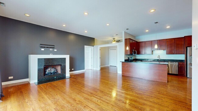Building Photo - 6423 W Touhy Ave