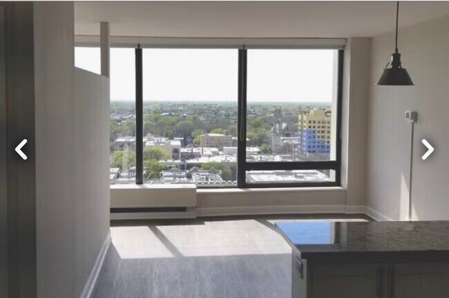 Foto del edificio - 5445 N Sheridan Rd