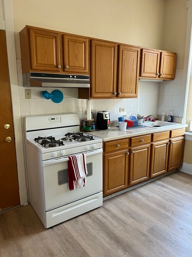 Foto del edificio - 1044 W Taylor St