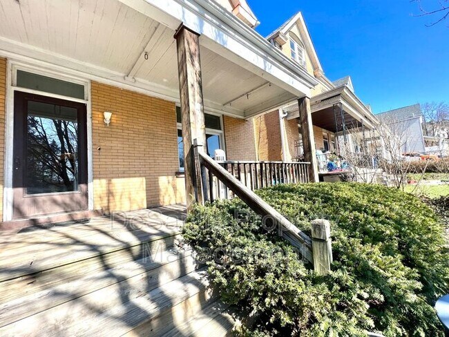 Foto del edificio - 111 S Ohio St