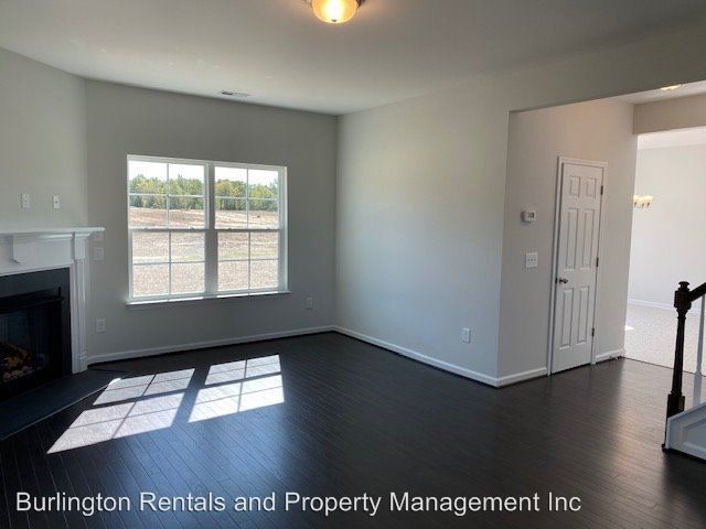 Building Photo - 4 br, 2.5 bath House - 252 Brassfield Dr.