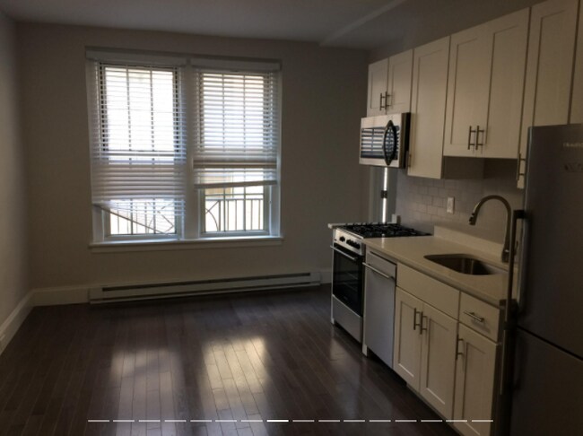 Building Photo - 52 Clearway St