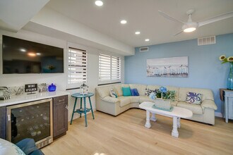 Building Photo - 3101 Boardwalk-SI ID1300019P