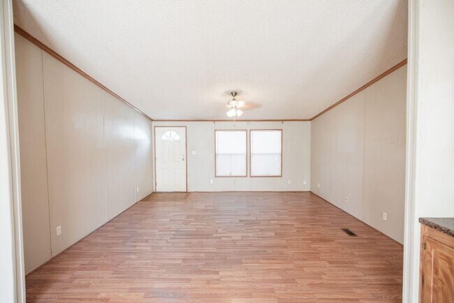 Foto del edificio - 30821 Clyde Ln