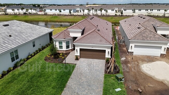 Building Photo - 16419 Isola Pl
