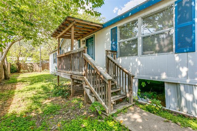 Foto del edificio - 1720 Hilltop Ln