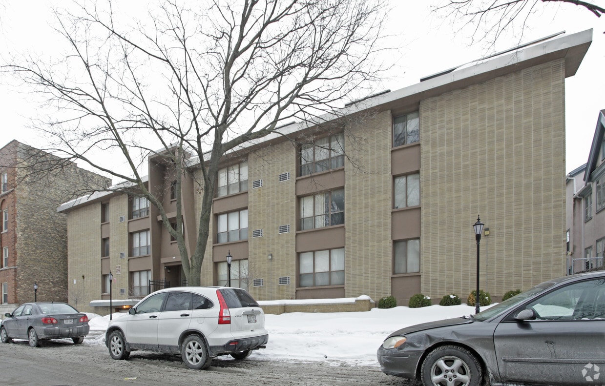 Campus Community Apartments - Hickory Gardens