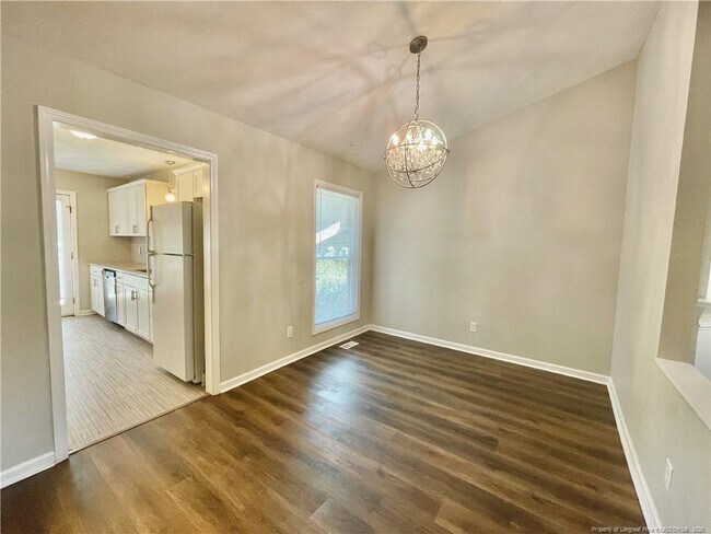 Foto del edificio - 820 Anarine Rd