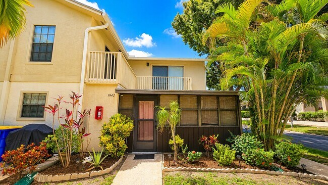 Foto del edificio - 7442 SE Jamestown Terrace