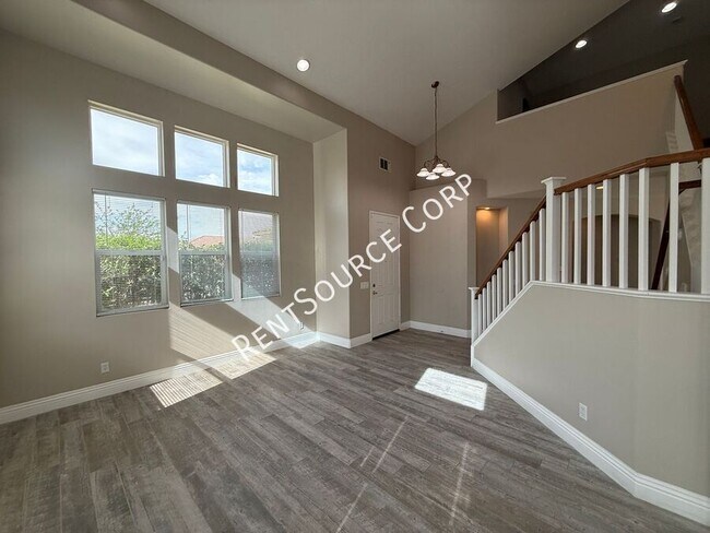 Building Photo - 4 Bedrooms/3 Bathrooms Two Story Home for ...