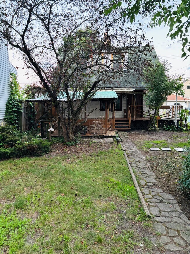 Building Photo - 2656 Neibel St