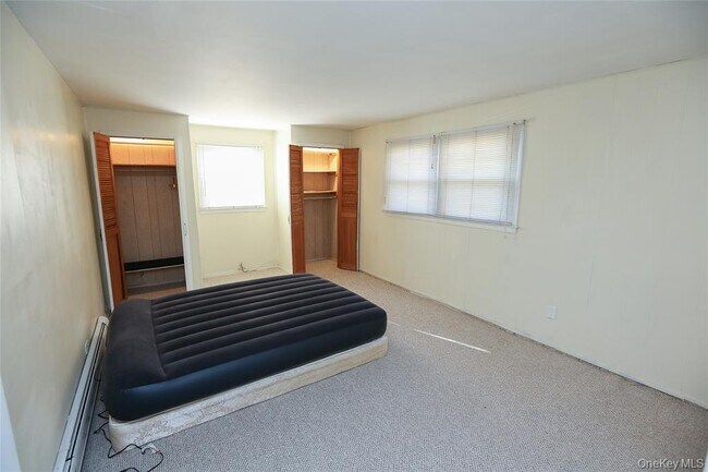 Foto del edificio - 40 Bluefields Ln