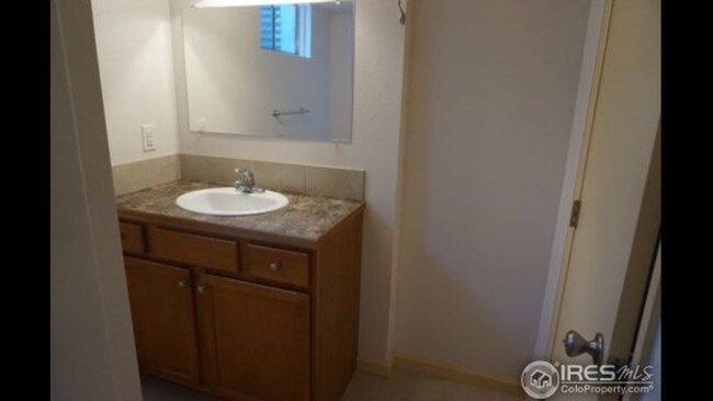 Baño - 1001 47th Ave