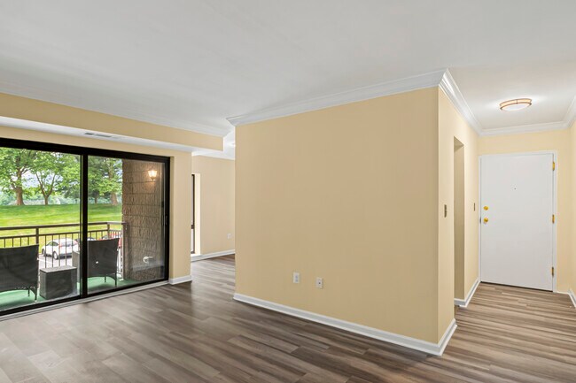 Foto del edificio - 6007 Majors Ln