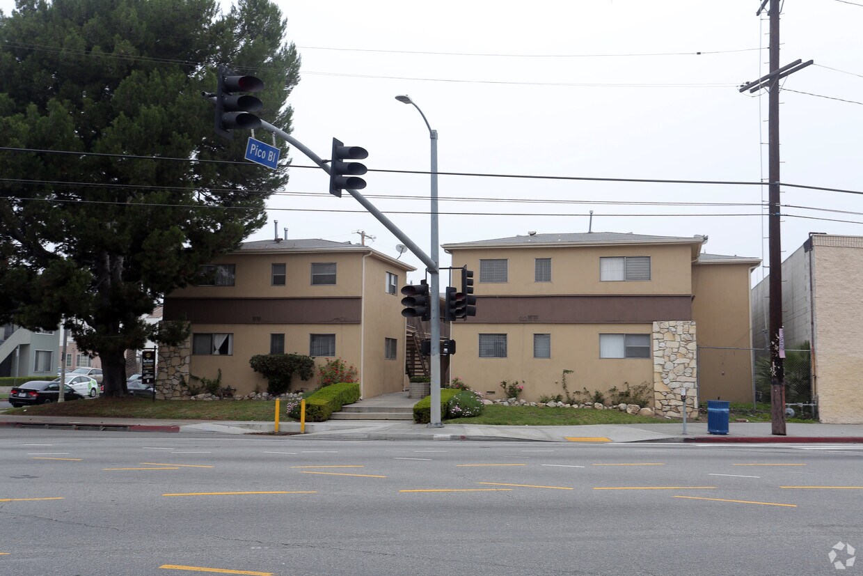 4729 San Vicente Blvd - 4729 W San Vicente Blvd