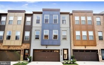 Building Photo - 9913 Hopkins Lp