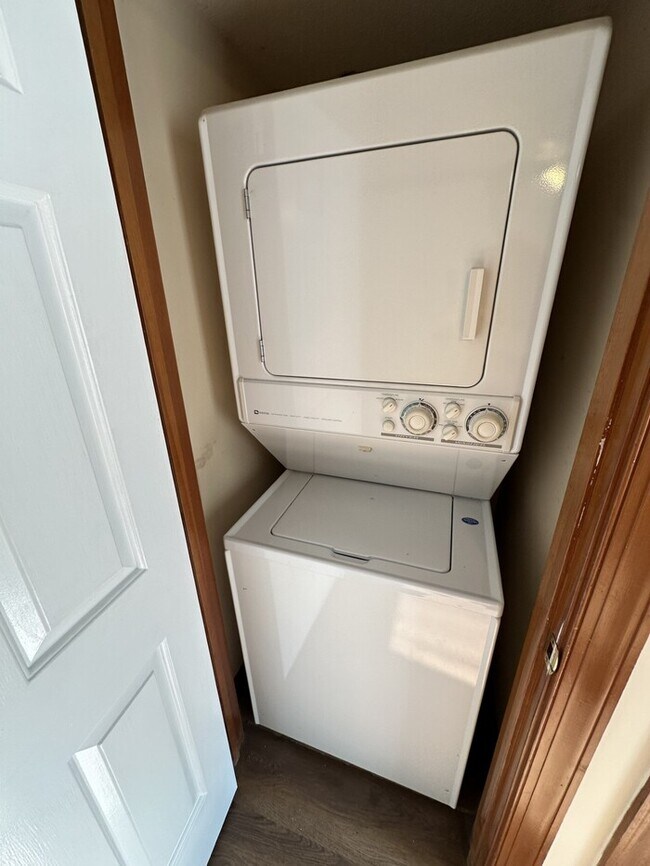 Foto del edificio - 3532-101 Ivy Commons Drive