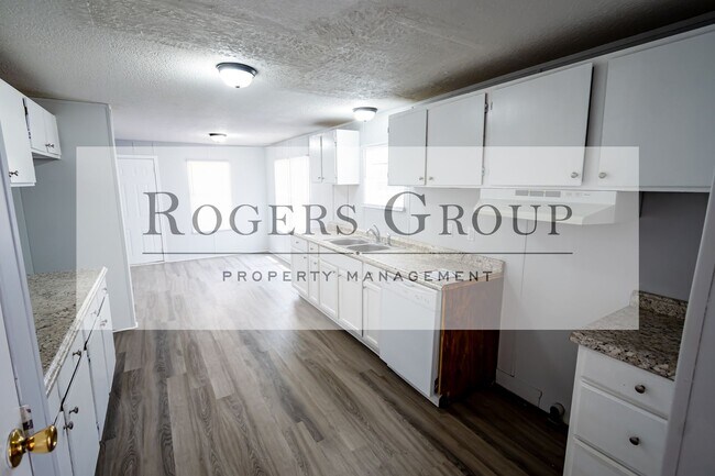 Foto del edificio - 21 Redwing Ln