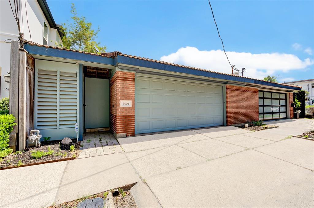 Primary Photo - 2501 Driscoll St