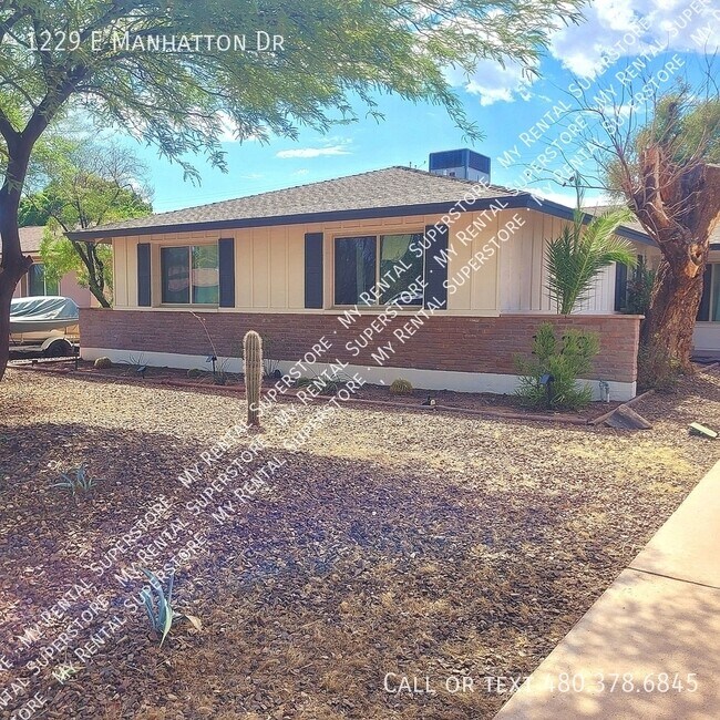 Building Photo - 1229 E Manhatton Dr