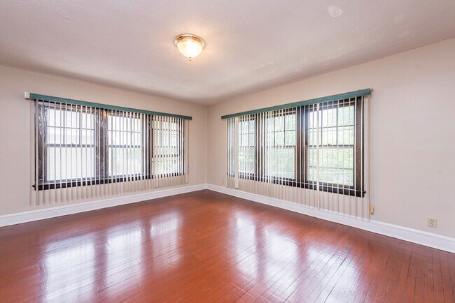 Foto del edificio - 419 Hickory St