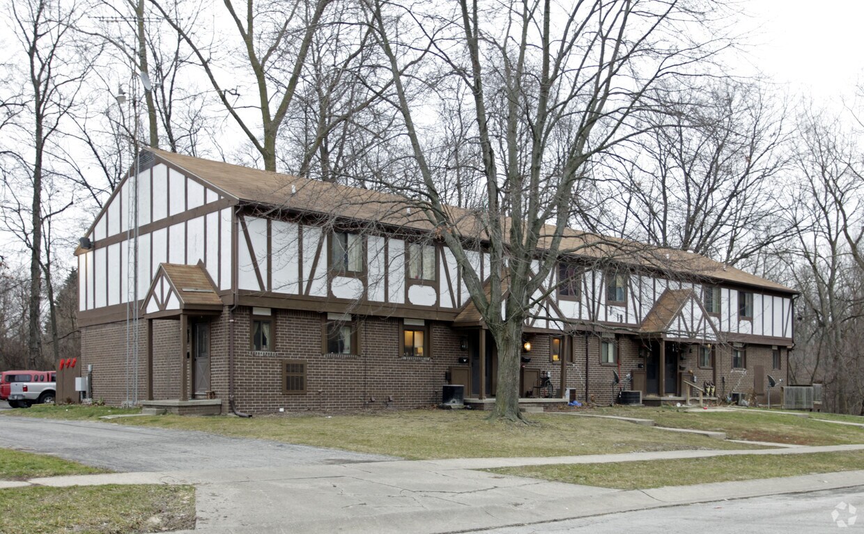 1318 Brooke Park Dr, Toledo, OH 43612 Apartments in Toledo, OH