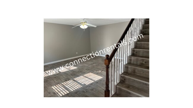 Foto del edificio - 3 bed 2.5 bath Townhome