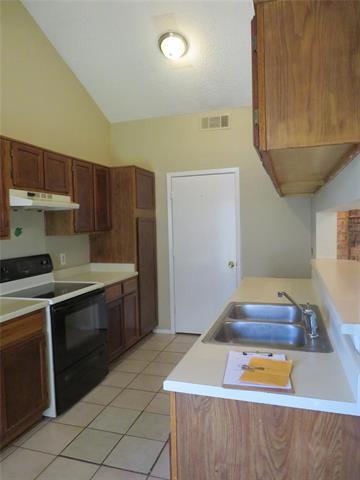 Building Photo - 1755 Carrington Dr