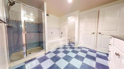 Foto del edificio - "Chic Urban Living: Spacious 2BR/2BA Condo...