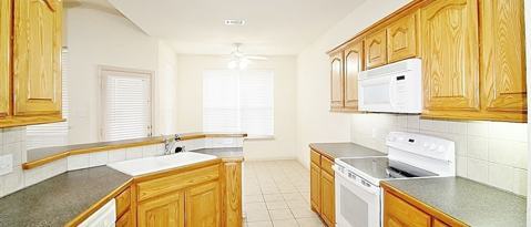 Foto del edificio - 6218 Bentwood Dr