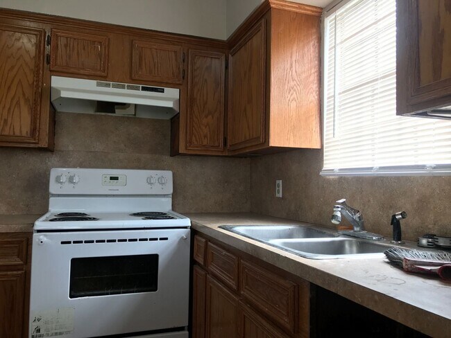 Foto del edificio - 3 br, 1.5 bath House - 5217 Williams Dr.