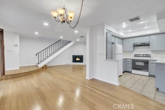 Foto del edificio - 3706 Summershore Ln